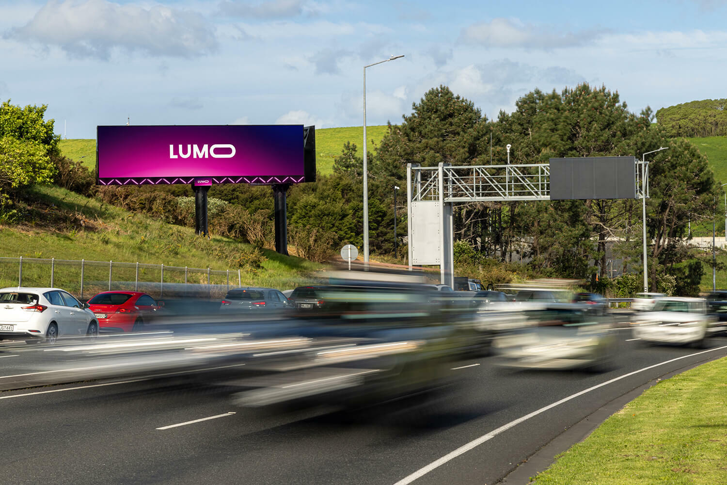 Billboard Lumo 1 WEB